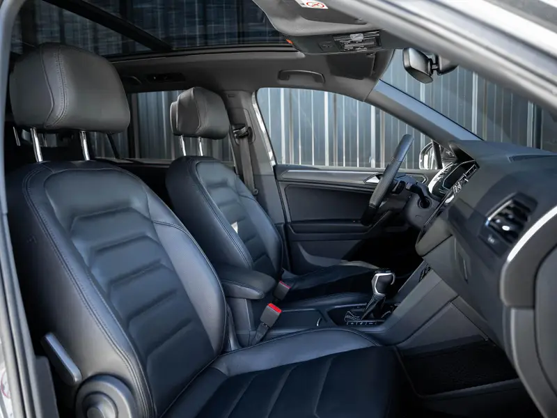 Volkswagen Tiguan Allspace 1.5 TSI R-Line Business 7p. 2024 leasen bij DreamLease: foto 2