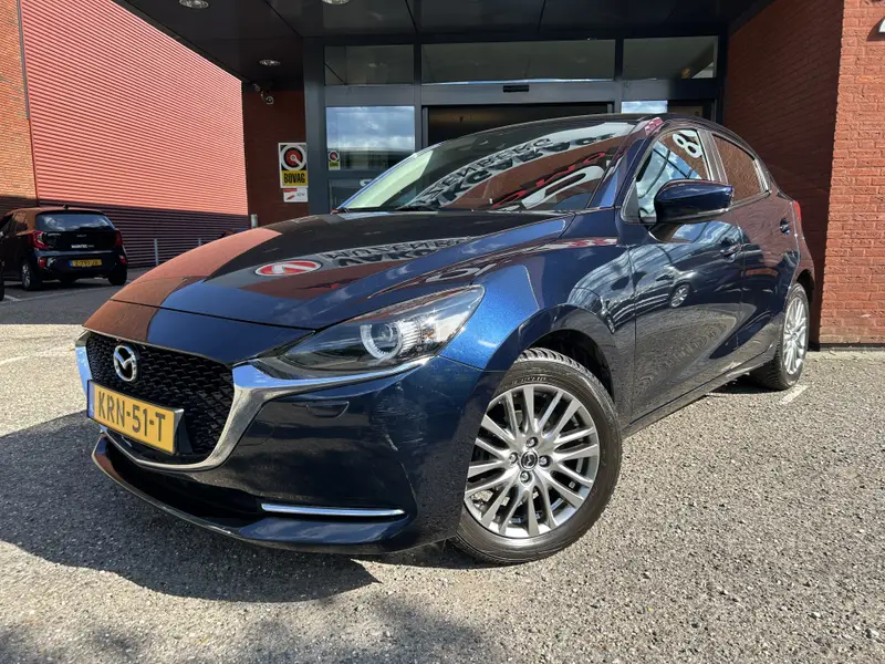Mazda 2 1.5 Skyactiv-G Signature // LED // DODEHOEK // LEDER-ALCANTARA // CLIMA // STOEL+STUURVERWARMING // NAVI+CARPLAY // 2020 leasen bij DreamLease: foto 2