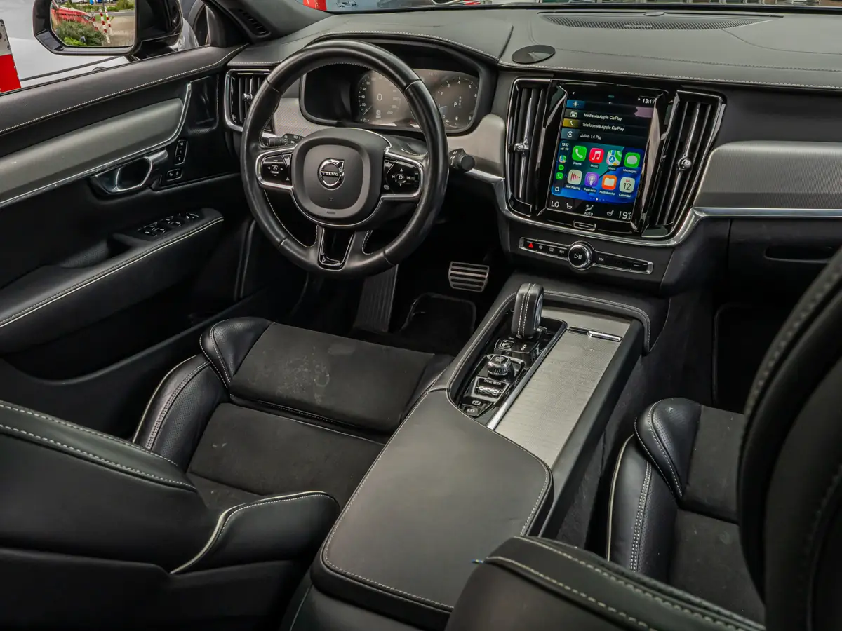 Volvo S90 2.0 B4 PLUS DARK: foto 2