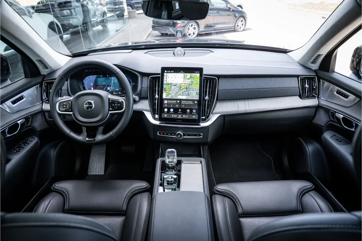Volvo XC90 T8 Plug-in hybrid AWD ULTRA DARK **Lucht vering** Trekhaak**Panodak: foto 2