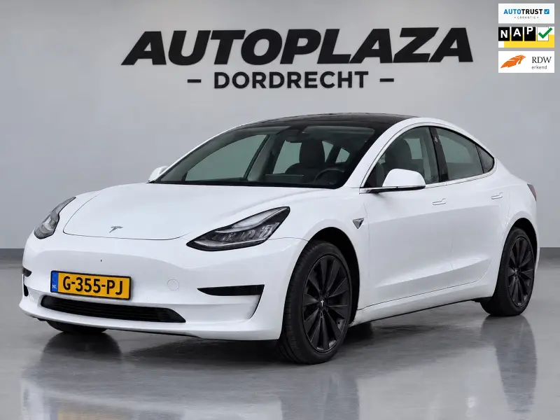 Tesla Model 3 Standard RWD Plus 60 kWh MARGE AUTO 2019 leasen bij DreamLease: foto 1