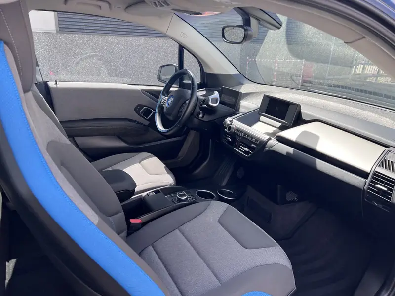 BMW i3 Business-Sport 120Ah/42 kWh/W-pomp/Led/20 inch/3-fase 2022 leasen bij DreamLease: foto 2