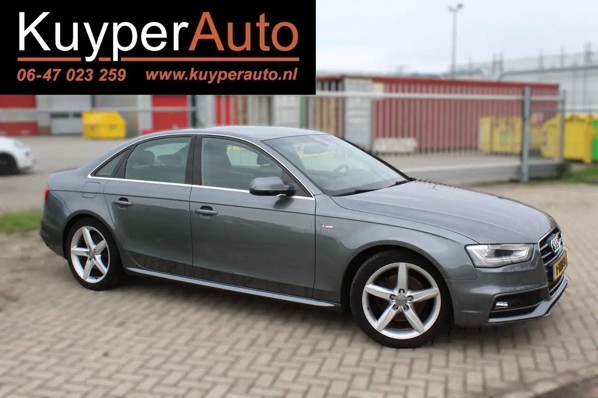 Audi A4 Limousine 1.8 TFSIe Limited S line vol opties dealer onderhouden trekhaak: foto 2