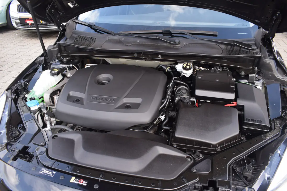 Volvo V40 2.0 T2 Inscription: foto 33