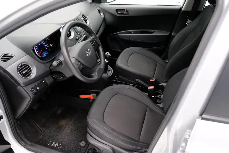 Hyundai i10 1.0i Comfort 5-drs Airco|Cruise|1e Eigenaar! 2018 leasen bij DreamLease: foto 2
