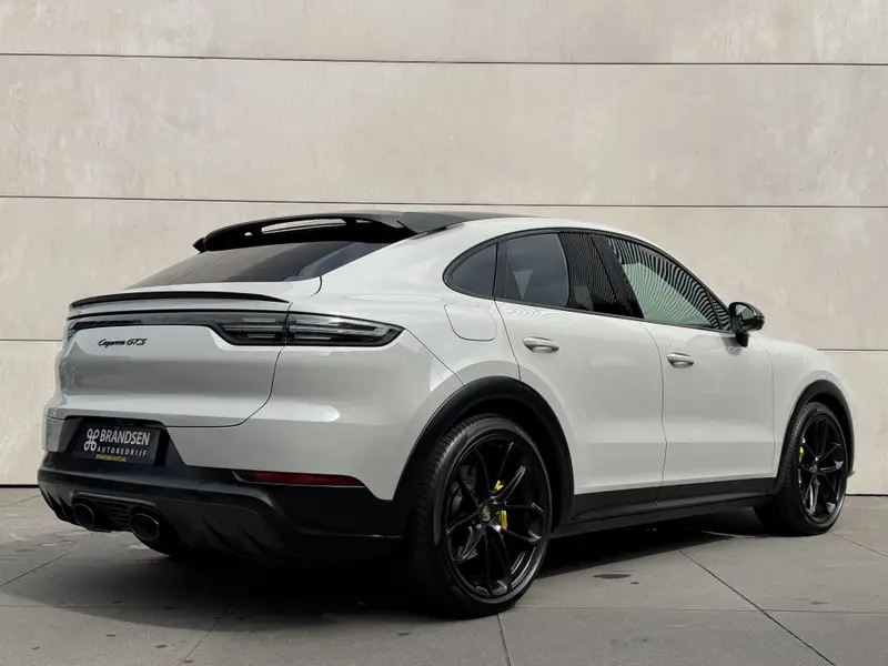 Porsche Cayenne Coupé 4.0 GTS 2020 leasen bij DreamLease: foto 2