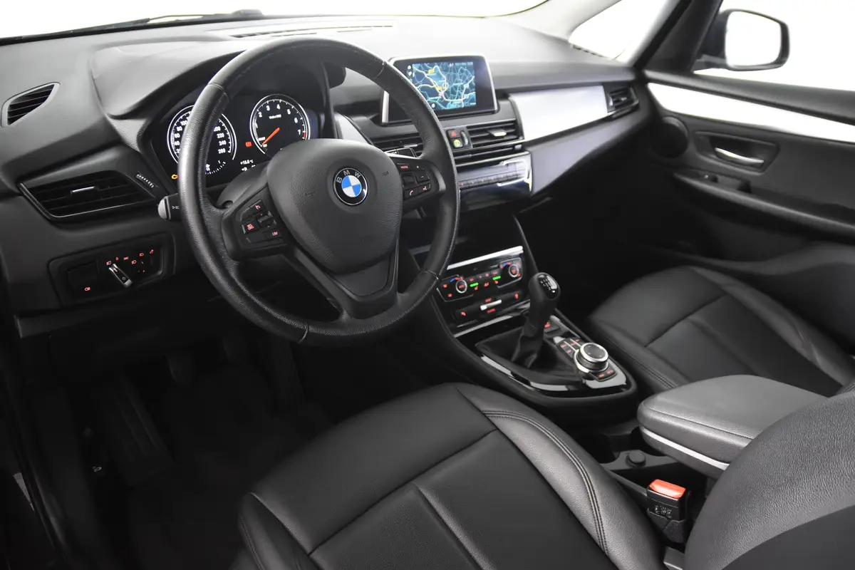 BMW 2 Serie 216i Active Tourer *1ste Eigenaar*Leer*Trekhaak*Navigatie*: foto 2