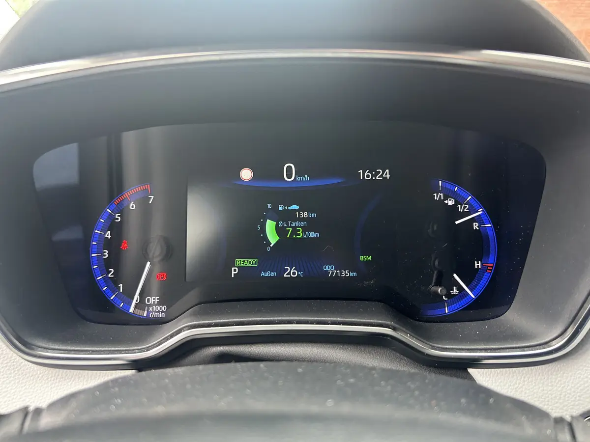 Toyota Corolla Touring Sports 1.8 Hybrid Executive // FULL LED // NAVI + CARPLAY // STOEL + STUURWIELVERWARMING // ADAPTIVE CRUISE // PDC V+A // KEYLESS // DODEHOEK // TREKHAAK!!: foto 33