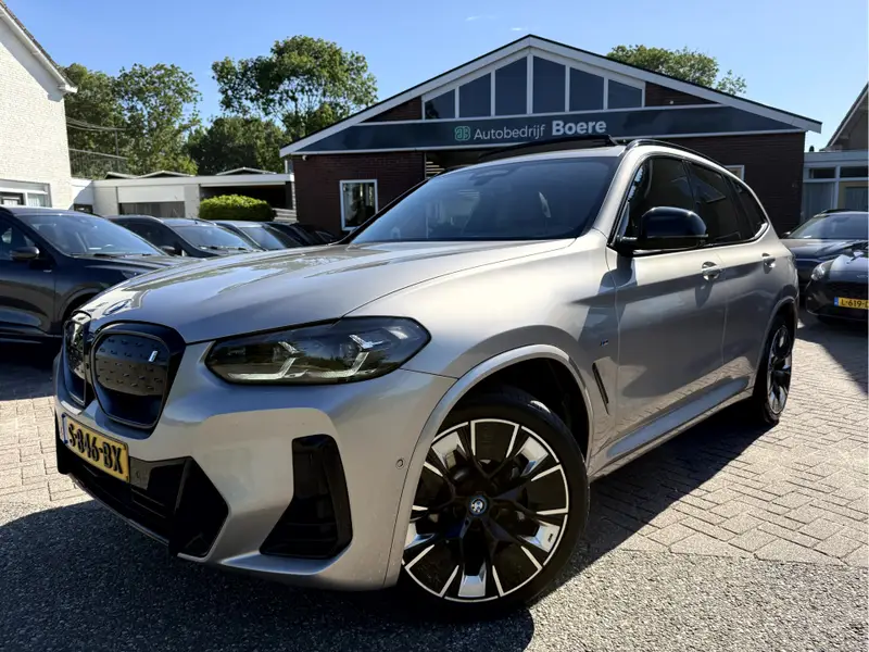 BMW iX3 High Executive M-Sport 80 kWh 2022 leasen bij DreamLease: foto 1
