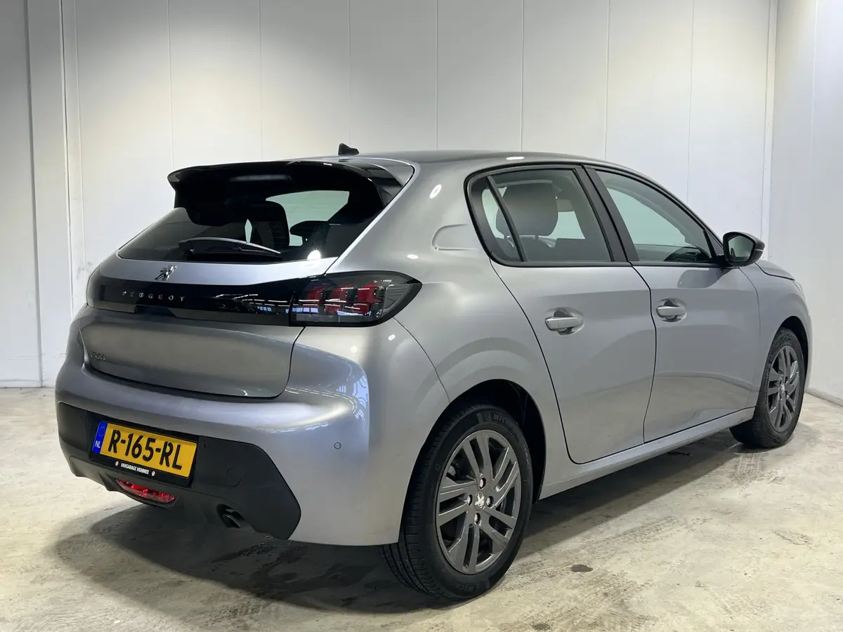 Peugeot 208 1.2 Turbo Pack: foto 2