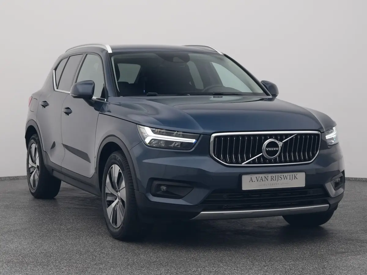 Volvo XC40: foto 2