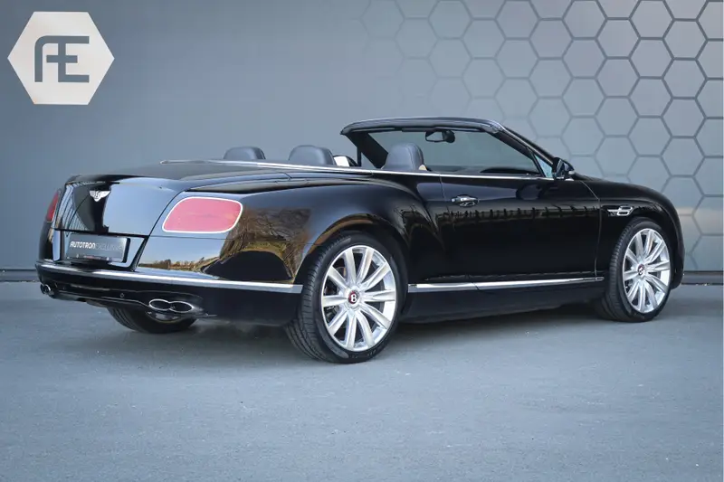Bentley Continental GT GTC 4.0 V8 | FACELIFT MODEL | MASSAGE | APPLE CARPLAY | STOELVERWARMING & VERKOELING | CRUISE CONTROL | NEKVERWARMING | ELEKTRISCHE ACHTERKLEP | WINDSCHERM | 2015 leasen bij DreamLease: foto 2