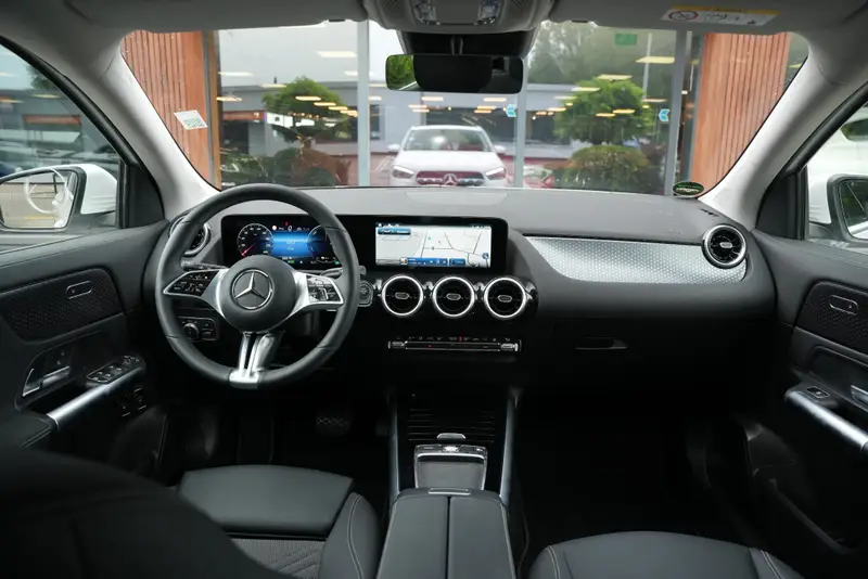 Mercedes-Benz GLA 250 e Business Solution 2025 leasen bij DreamLease: foto 2