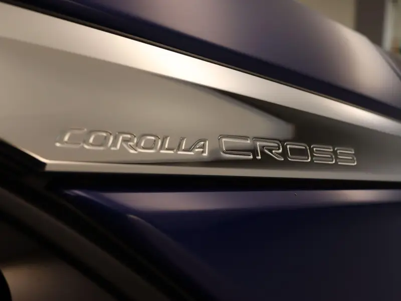 Toyota Corolla Cross 2.0 High Power Hybrid First Edition 2023 leasen bij DreamLease: foto 2