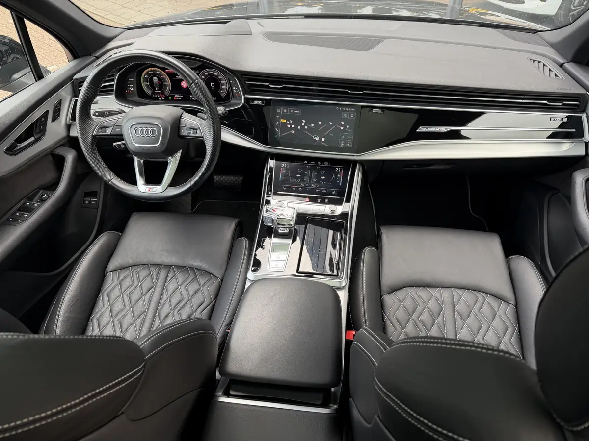 Audi Q7 60 TFSI e quattro Pro Line S Competition: foto 2