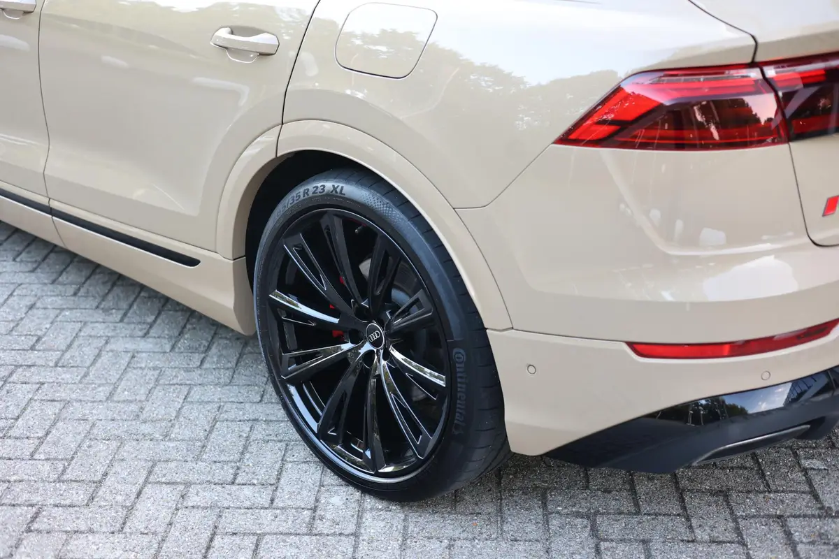 Audi Q8 55 TFSI e quattro Pro Line S: foto 2