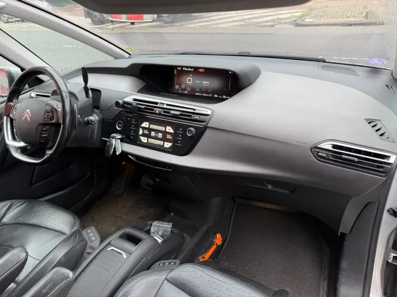 Citroën Grand C4 Picasso 1.6 e-THP Intensive Automaat | Cruise control | Climate control | 7Persoons | Memory seats | Lederen bekleding | Panoramadak | APK tot 04-06-2027 2015 leasen bij DreamLease: foto 2