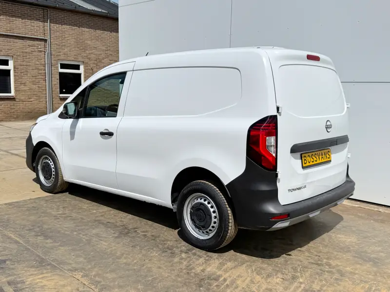 Nissan Townstar Townstar 1.3 130PK 2022 leasen bij DreamLease: foto 2