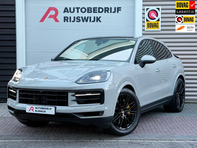 Porsche Cayenne 3.0 E-Hybrid Pano/Bose/360/Memory 2023 leasen bij DreamLease: foto 1