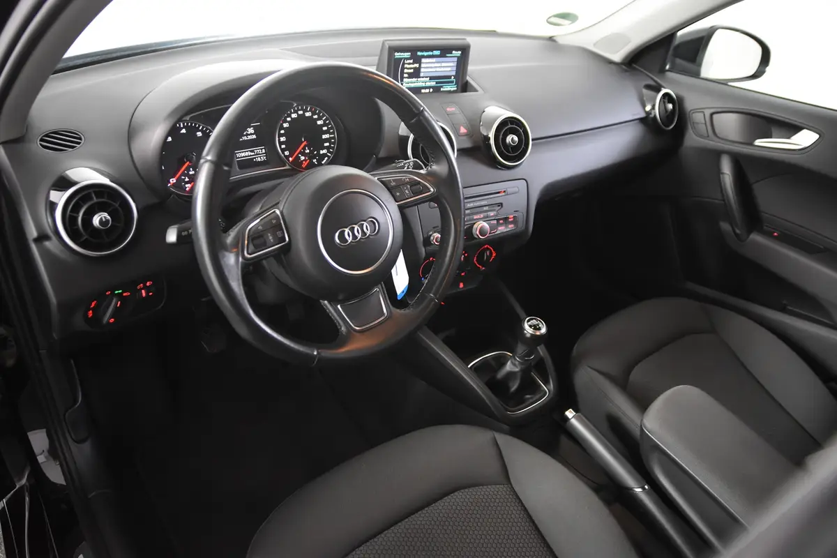 Audi A1 Sportback 1.2 TFSI S-Line *Navigatie*Cruise Control*LED*: foto 2
