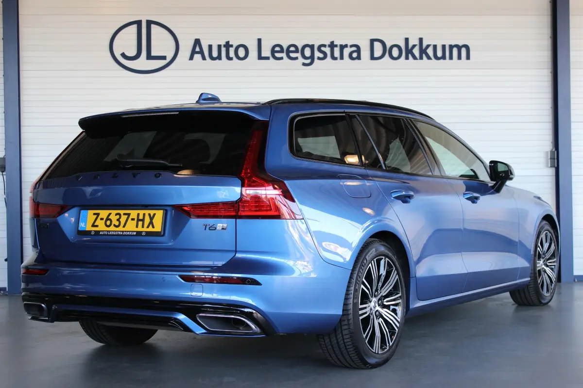 Volvo V60 2.0 T6 Twin Engine AWD R-Design: foto 2