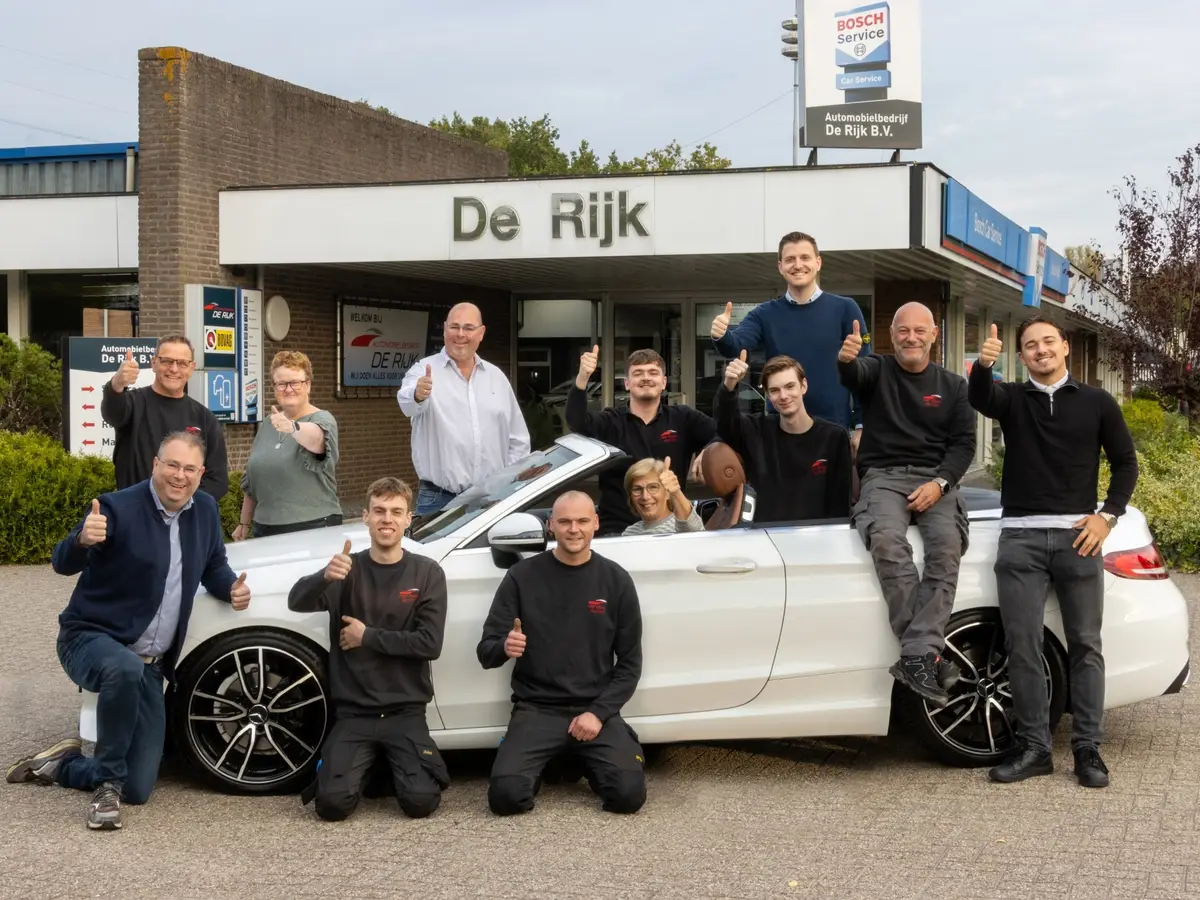 Citroën C4 Cactus 1.2 PureTech Shine | Pano, Navi, Camera, Cruise, Climate | All season banden | Dealeronderhouden | NAP | 2e Eige: foto 33