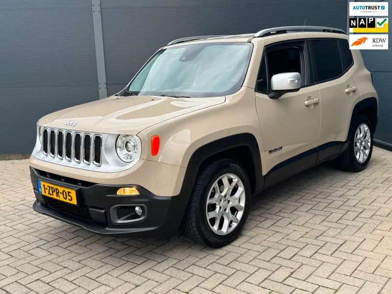 Jeep Renegade 1.4 MultiAir Limited / Navi / Pdc / Leer / Nap 2015 leasen bij DreamLease: foto 1