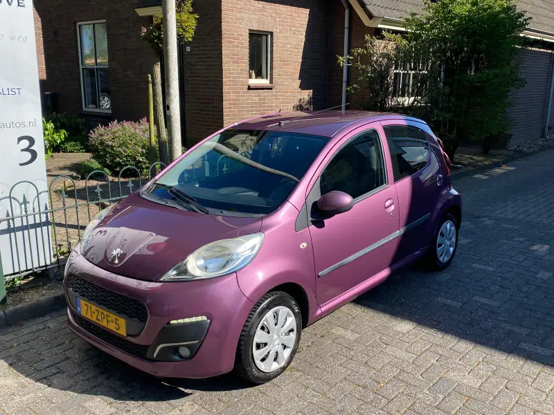 Peugeot 107 1.0 Active 2013 leasen bij DreamLease: foto 2