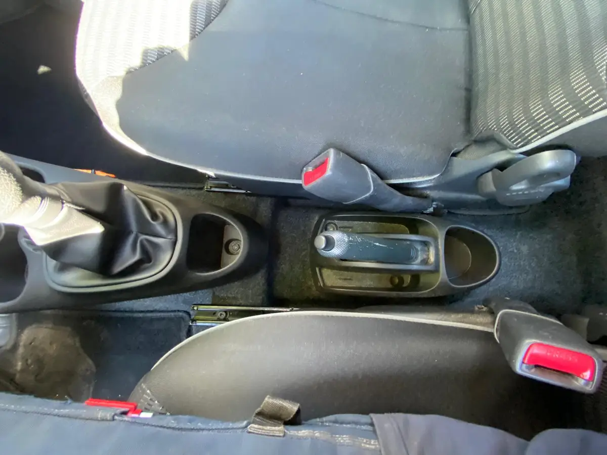 Peugeot 107 1.0 Active: foto 28