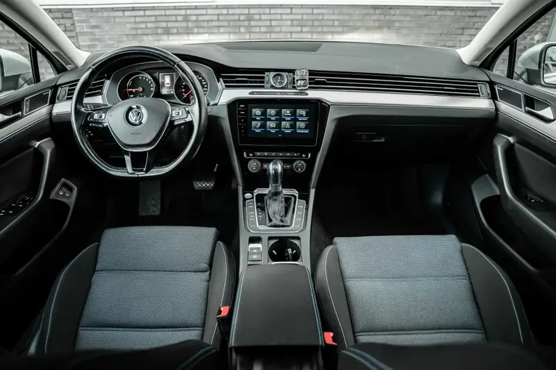 Volkswagen Passat Variant 1.4 TSI GTE Connected Series 2017 leasen bij DreamLease: foto 2