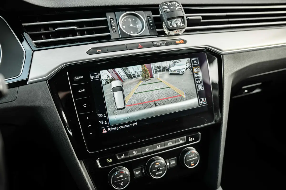 Volkswagen Passat Variant 1.4 TSI GTE Connected Series: foto 31