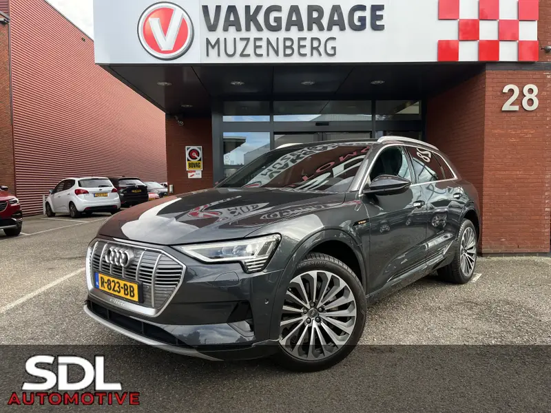 Audi e-tron 55 quattro Advanced edition Plus 95 kWh SOH 91% DEALER ONDERHOUDEN!! // PANO/SCHUIFKANTELDAK // FULL LED // NAVI + CARPLAY // MEMORY // CAMERA // PDC V+A // ADAPTIVE CRUISE 2022 leasen bij DreamLease: foto 1