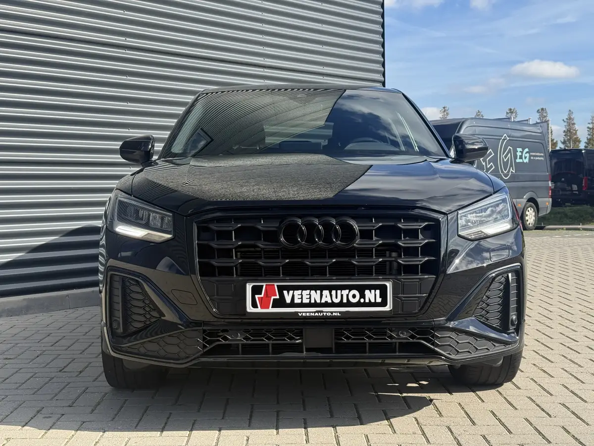 Audi Q2 35 TFSI S-Line: foto 2