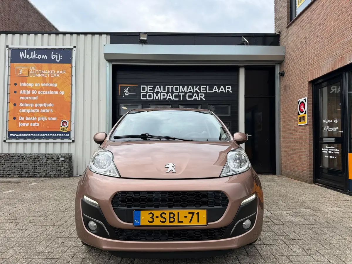 Peugeot 107 1.0 Active: foto 2