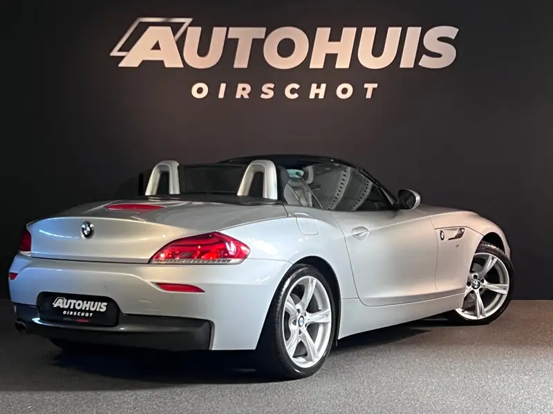 BMW Z4 Roadster SDrive18i Limited Series M Edition Hardtop/ Stoelverwarming/ Cruise Control/ Leder/ Navi/ Clima/ PDC/ 18" 2015 leasen bij DreamLease: foto 2