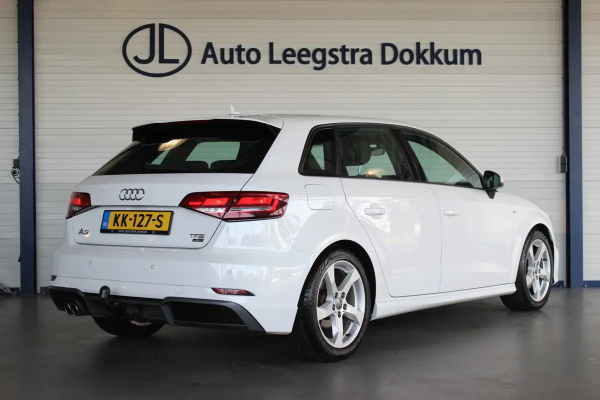 Audi A3 Sportback 1.4 TFSI CoD S-Line: foto 2