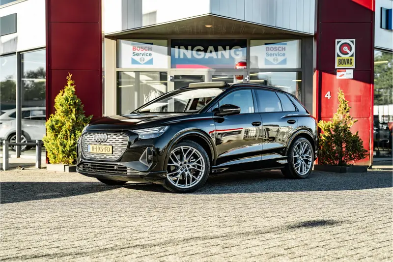 Audi Q4 e-tron 40 Launch edition S Competition 77 kWh 2021 leasen bij DreamLease: foto 1