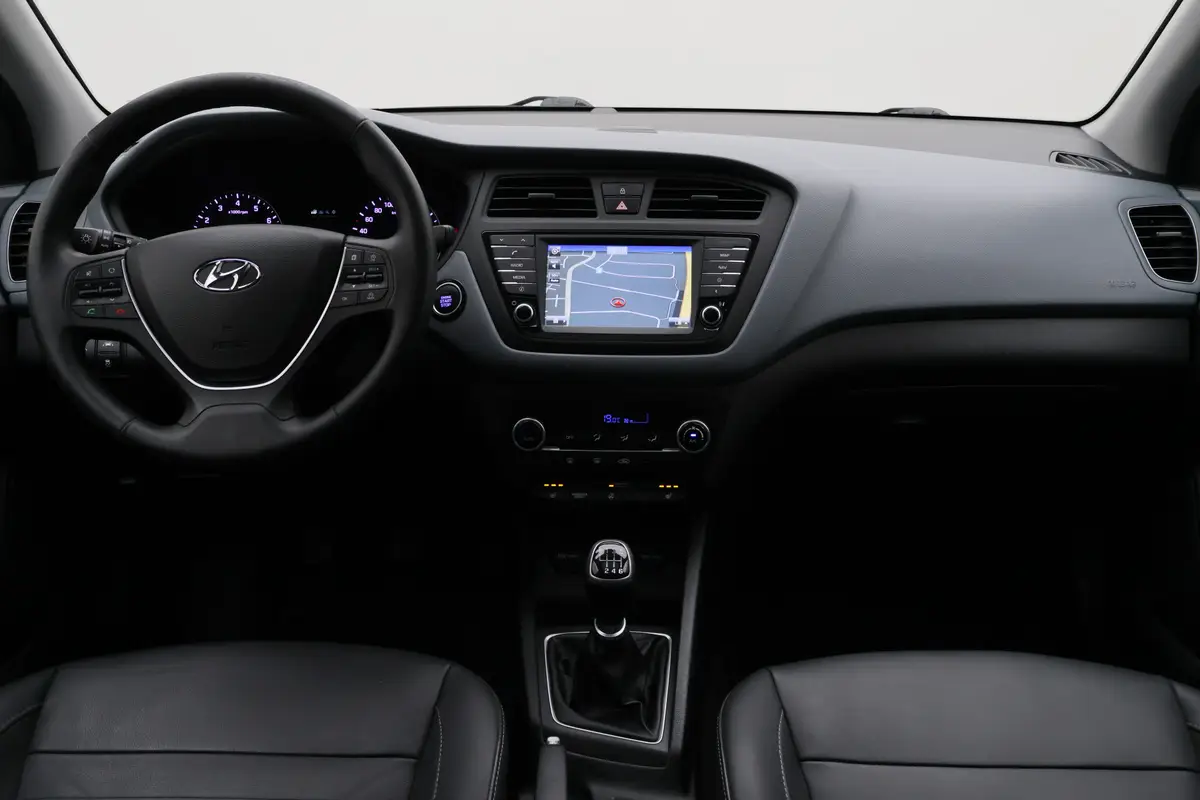 Hyundai i20 1.2 HP i-Motion: foto 2