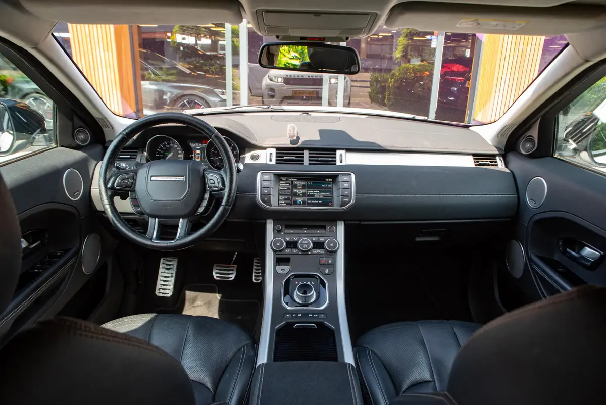 Land Rover Range Rover Evoque 2.0 Si4 HSE Dynamic: foto 2