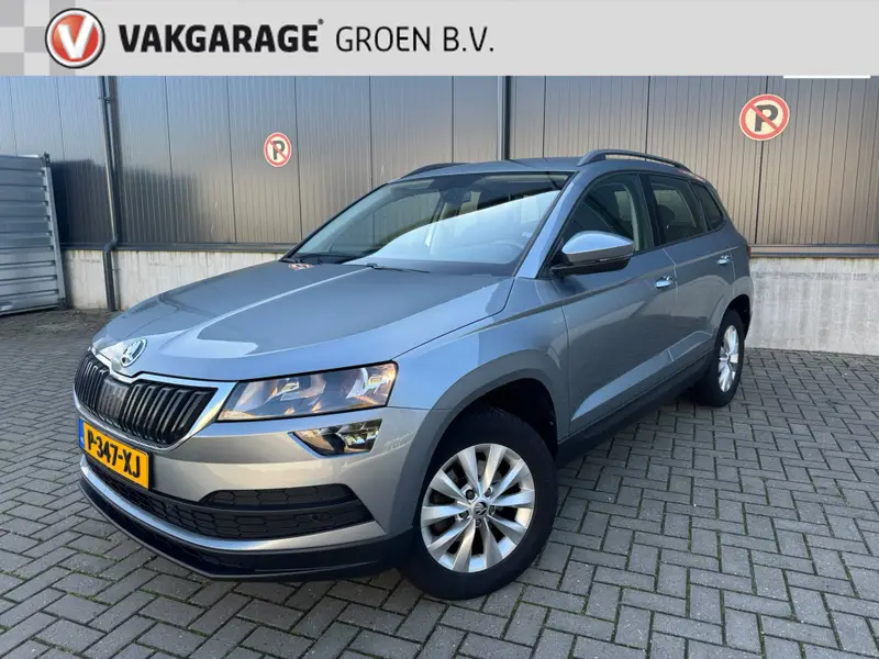 Škoda Karoq 1.0 TSI Style / clima / cruise / navi / camera / trekhaak ! 2019 leasen bij DreamLease: foto 1
