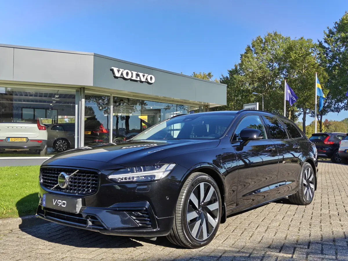 Volvo V90 T6 Plug-in hybrid AWD Plus Dark: foto 2