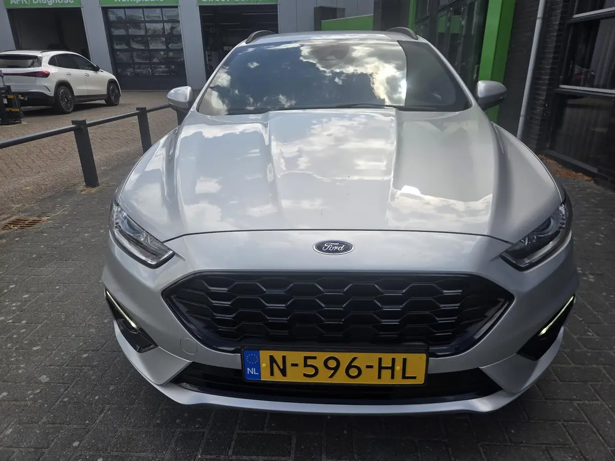 Ford Mondeo Wagon 2.0 IVCT HEV ST-Line Automaat: foto 2