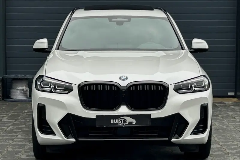 BMW X3 xDrive30e M-Sport 2024 leasen bij DreamLease: foto 2