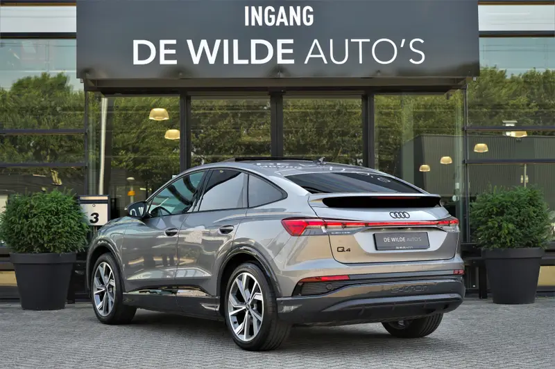Audi Q4 Sportback e-tron 40 S-line 204pk 2023 leasen bij DreamLease: foto 2