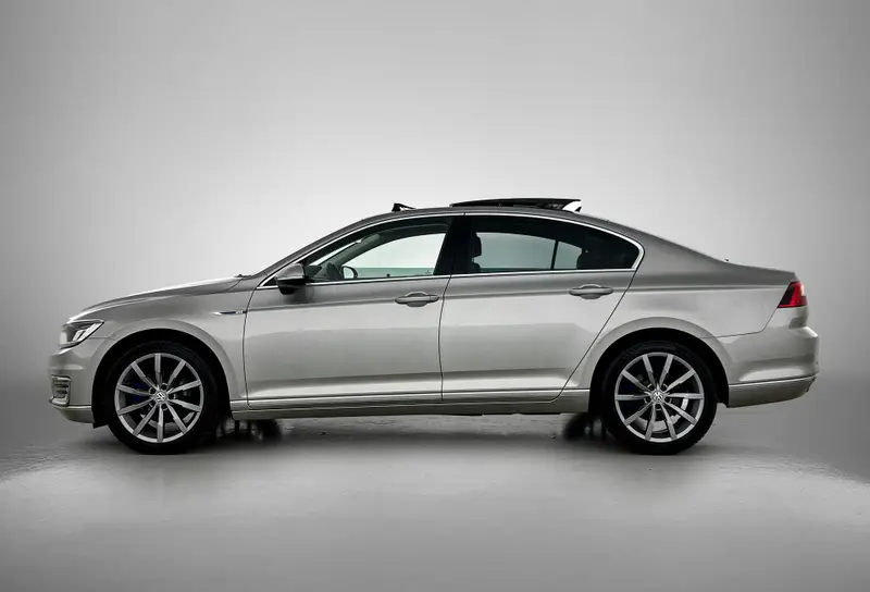 Volkswagen Passat 1.4 TSI GTE Connected Series Plus 2016 leasen bij DreamLease: foto 2