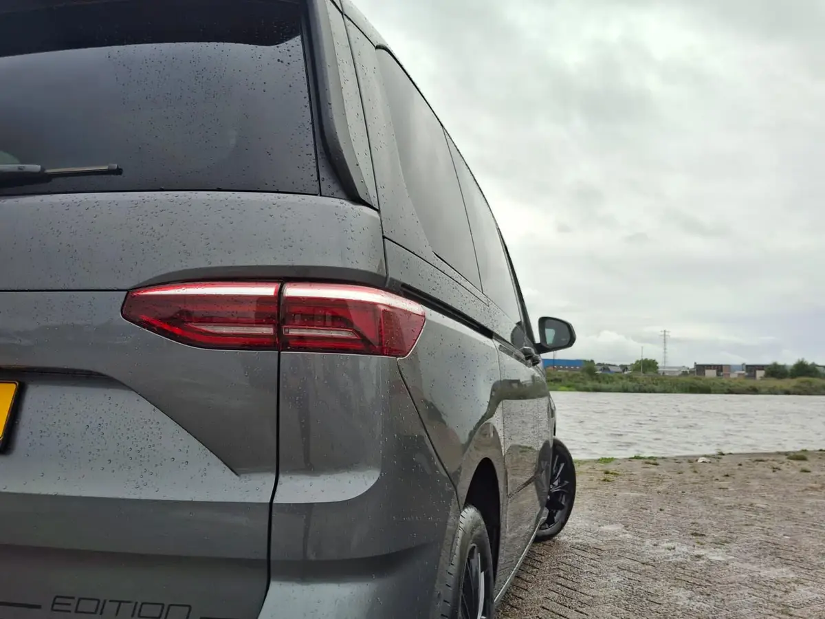 Volkswagen Multivan 1.5 eHybrid Bulli Edition 4Motion: foto 73