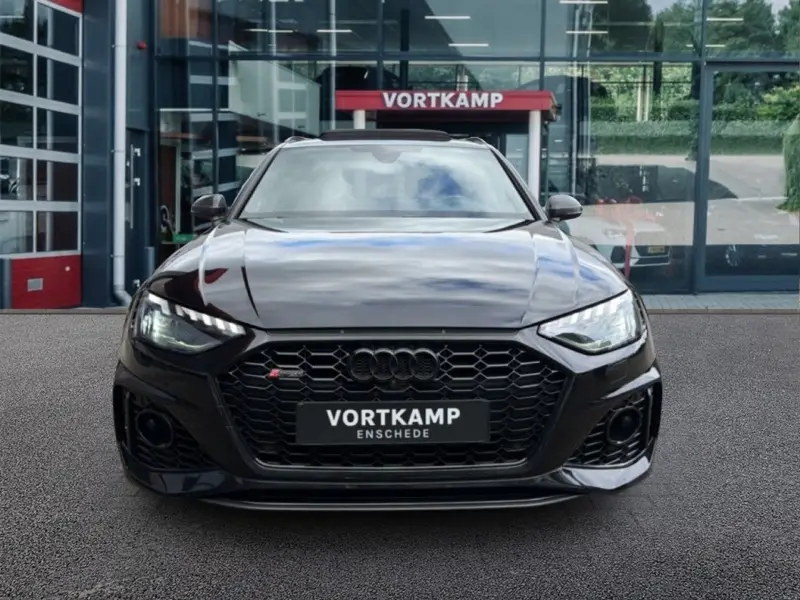 Audi RS4 2.9 TFSI QUATTRO COMPETITION+ CARBON/TREKHAAK/PANO-DAK/CAMERA/B&O 2020 leasen bij DreamLease: foto 2