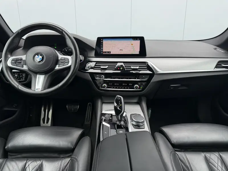 BMW 5 Serie Touring 520i High Executive Automaat 2019 leasen bij DreamLease: foto 2