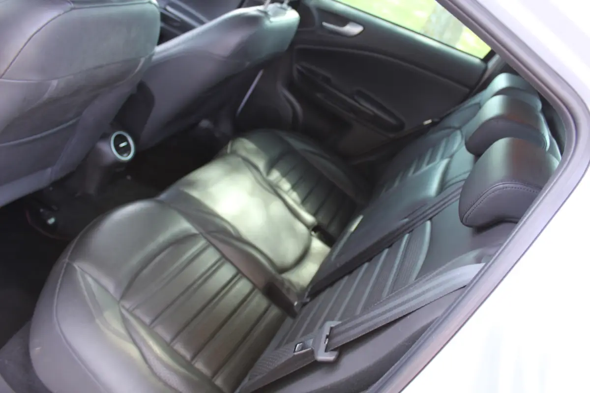 Alfa Romeo Giulietta 1.4 Turbo Exclusive Q v line,, pano,,leder multimedia: foto 45