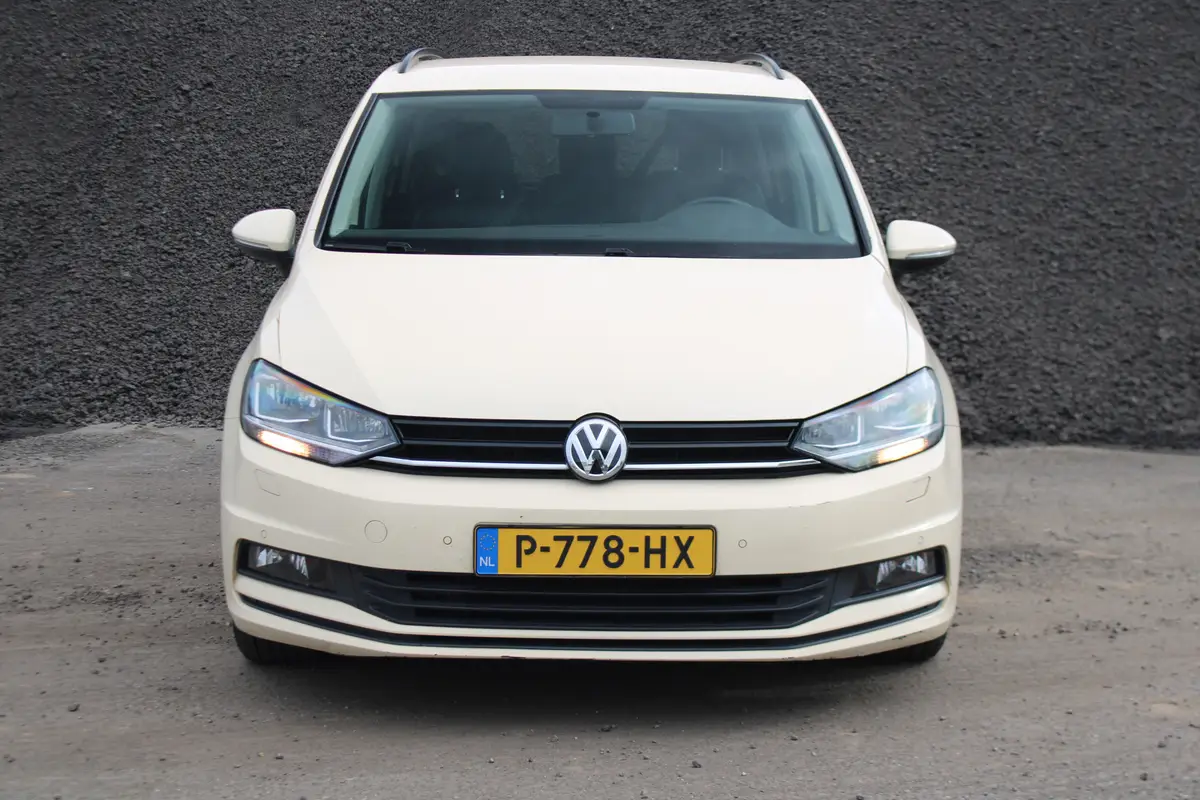 Volkswagen Touran 1.6 TDI SCR Connected Series 7p: foto 2